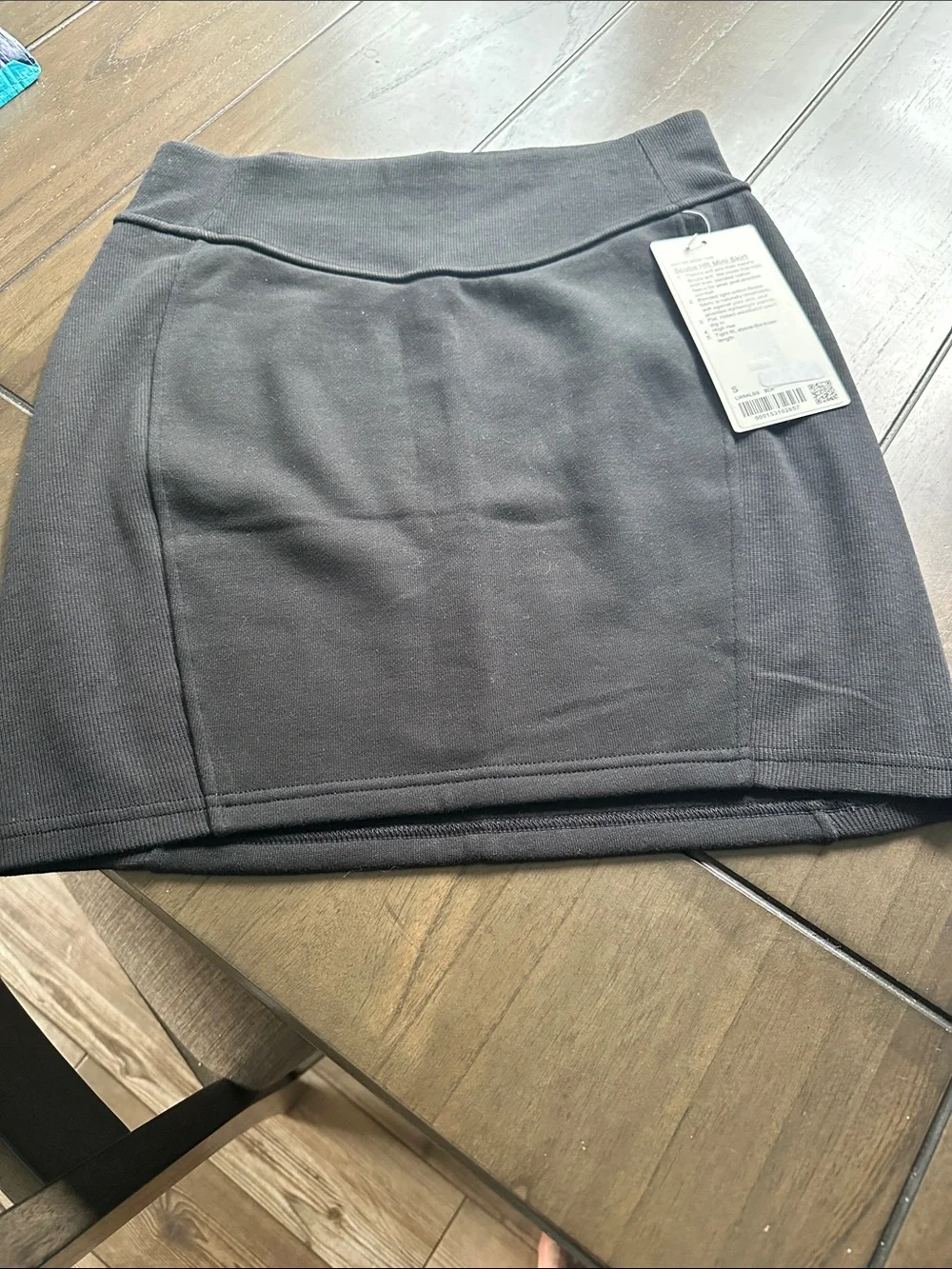 Brand New with Tags- lululemon athletica Black Scuba HR Mini Skirt